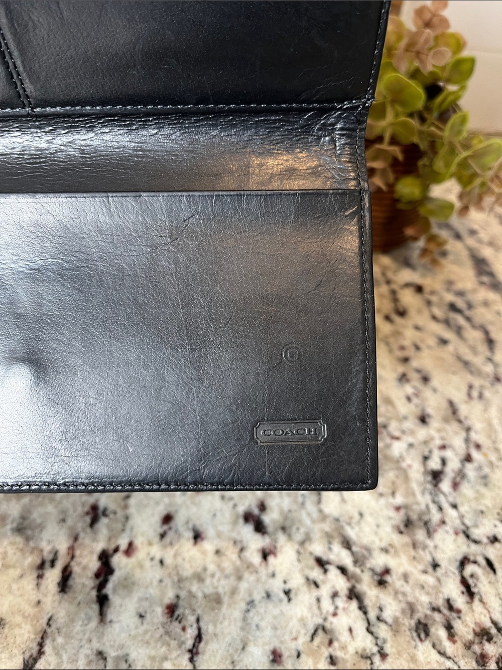 90’s Vintage Coach Black Leather Envelope Wallet - Picture 6 of 10